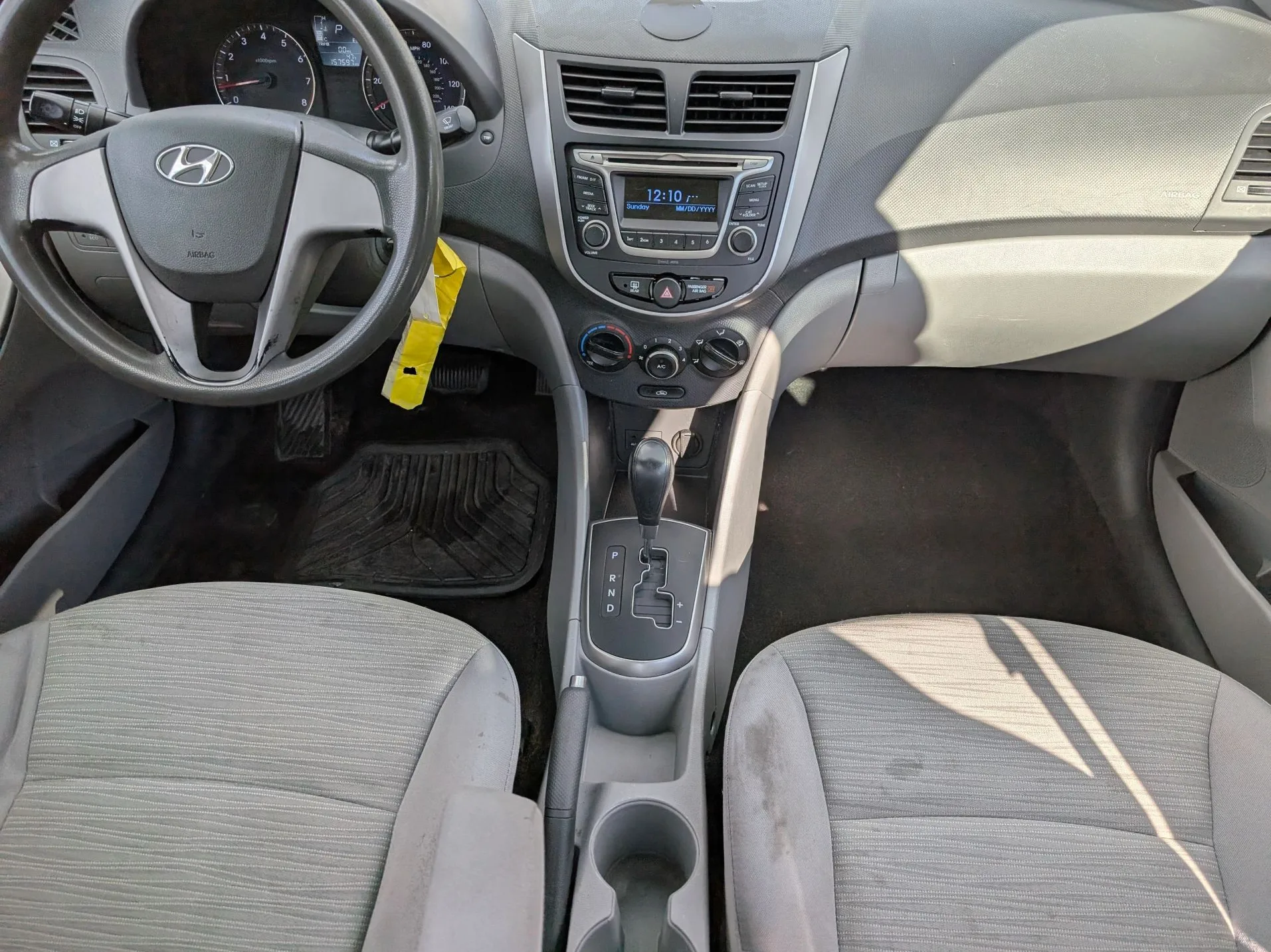 2017 Hyundai Accent SE Silver — view 14